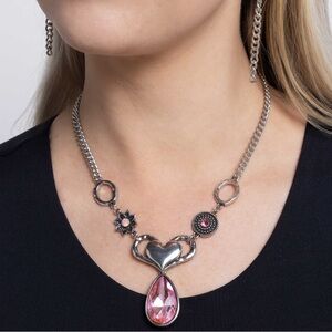 NWT Pink Heart Pendant Necklace w/ Earrings Set(Last One)